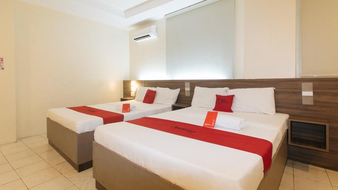 เซน รูม วี พลาซา มะนิลา Hotel ภายนอก รูปภาพ
