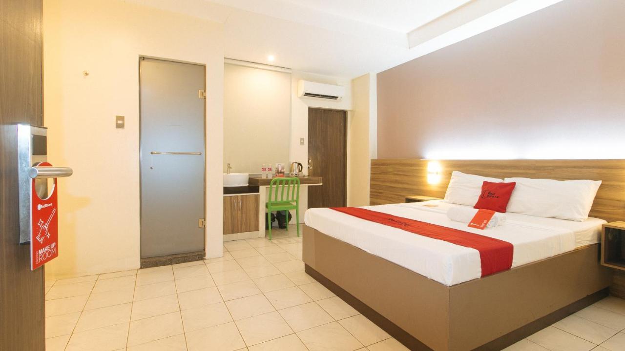 เซน รูม วี พลาซา มะนิลา Hotel ภายนอก รูปภาพ